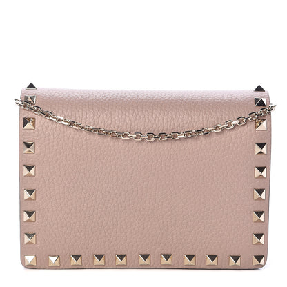 Valentino Garavani Pebbled Calfskin Rockstud Wallet on Chain Poudre 1 of 10