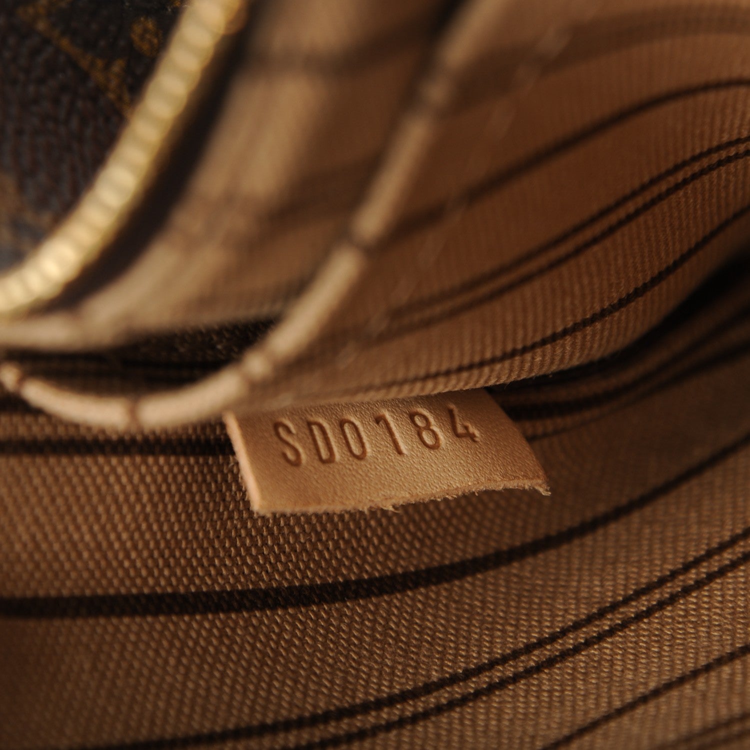 Louis Vuitton Monogram Neverfull MM GM Pochette 7 of 7