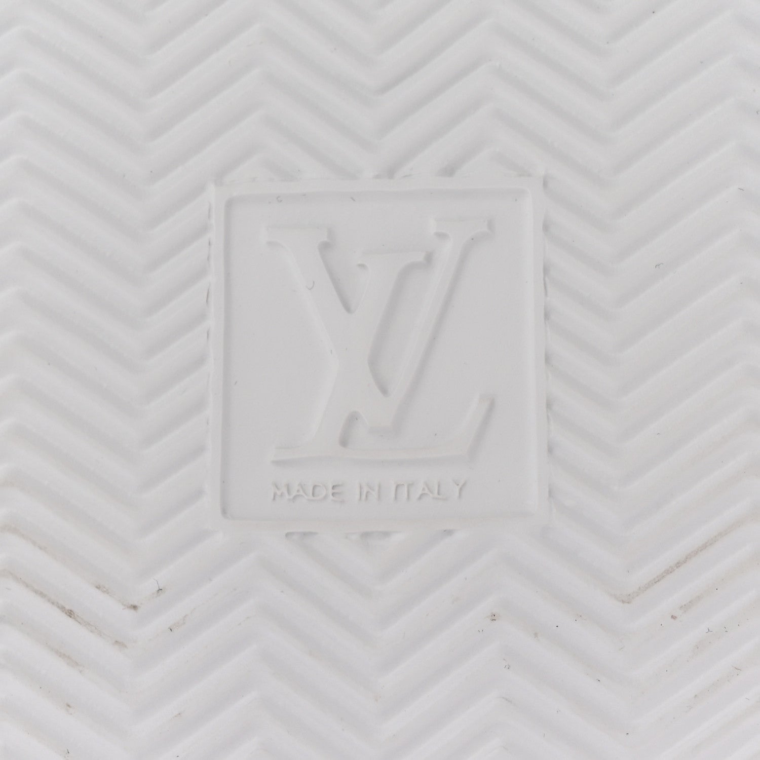 Louis Vuitton Calfskin Monogram Beverly Hills Sneakers 9 White Blue 7 of 21