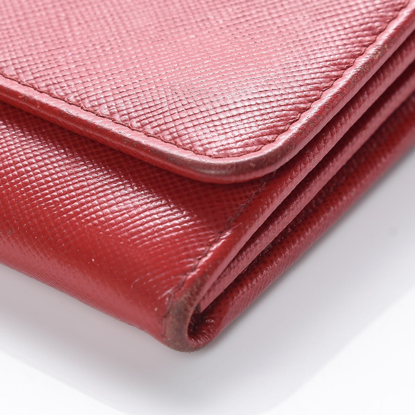 Saffiano Metal Oro Chain Wallet Fuoco