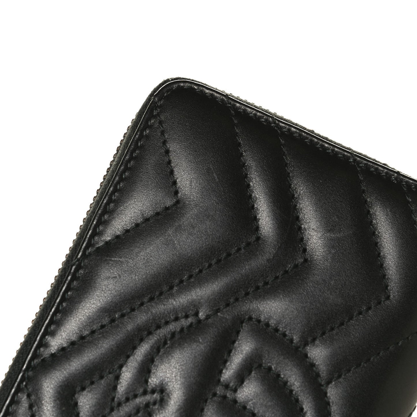 Calfskin Matelasse GG Marmont Zip Around Wallet Black