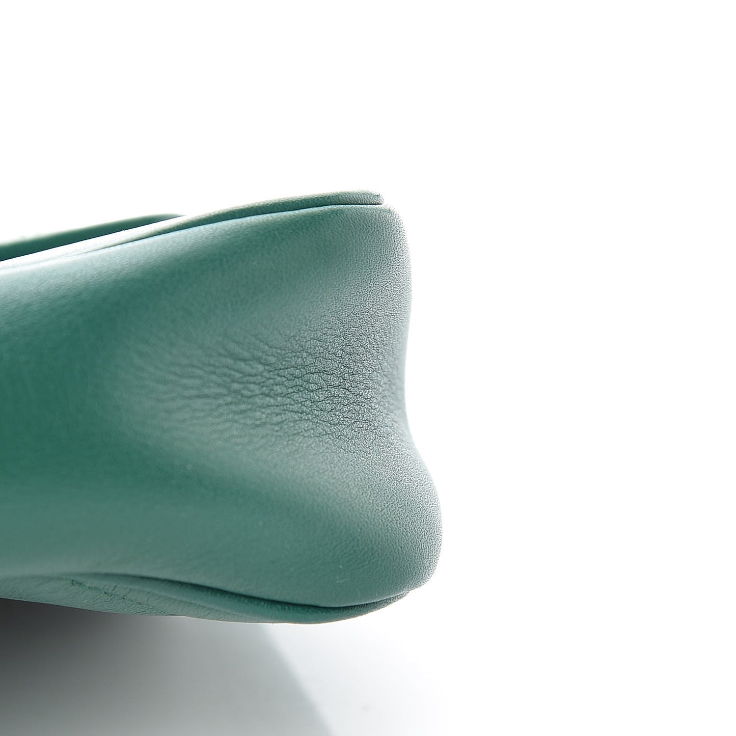 Calfskin Matelasse Super Mini GG Marmont Shoulder Bag Emerald Green