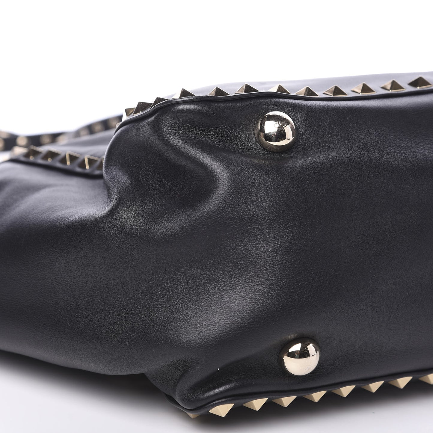 Vitello Medium Rockstud Tote Black