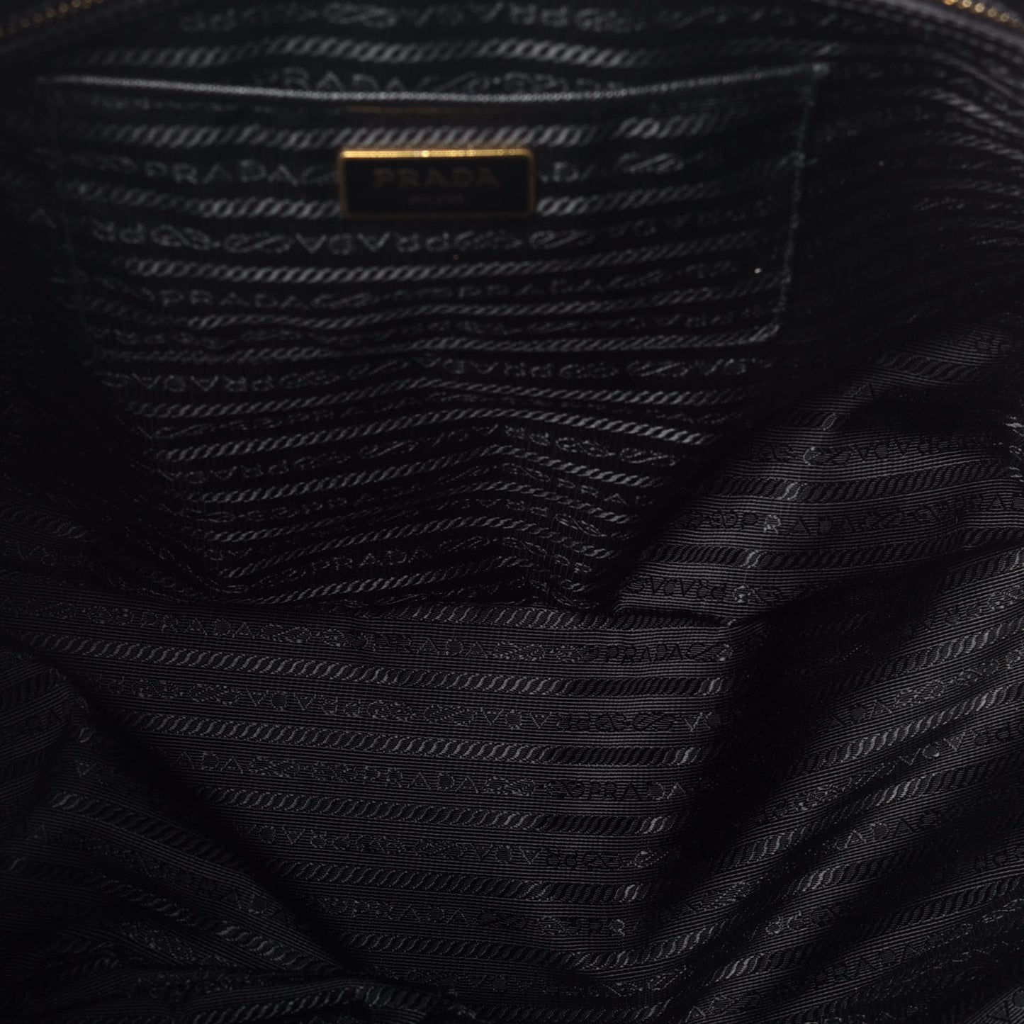 Saffiano Lux Extra Large Galleria Double Zip Tote Black