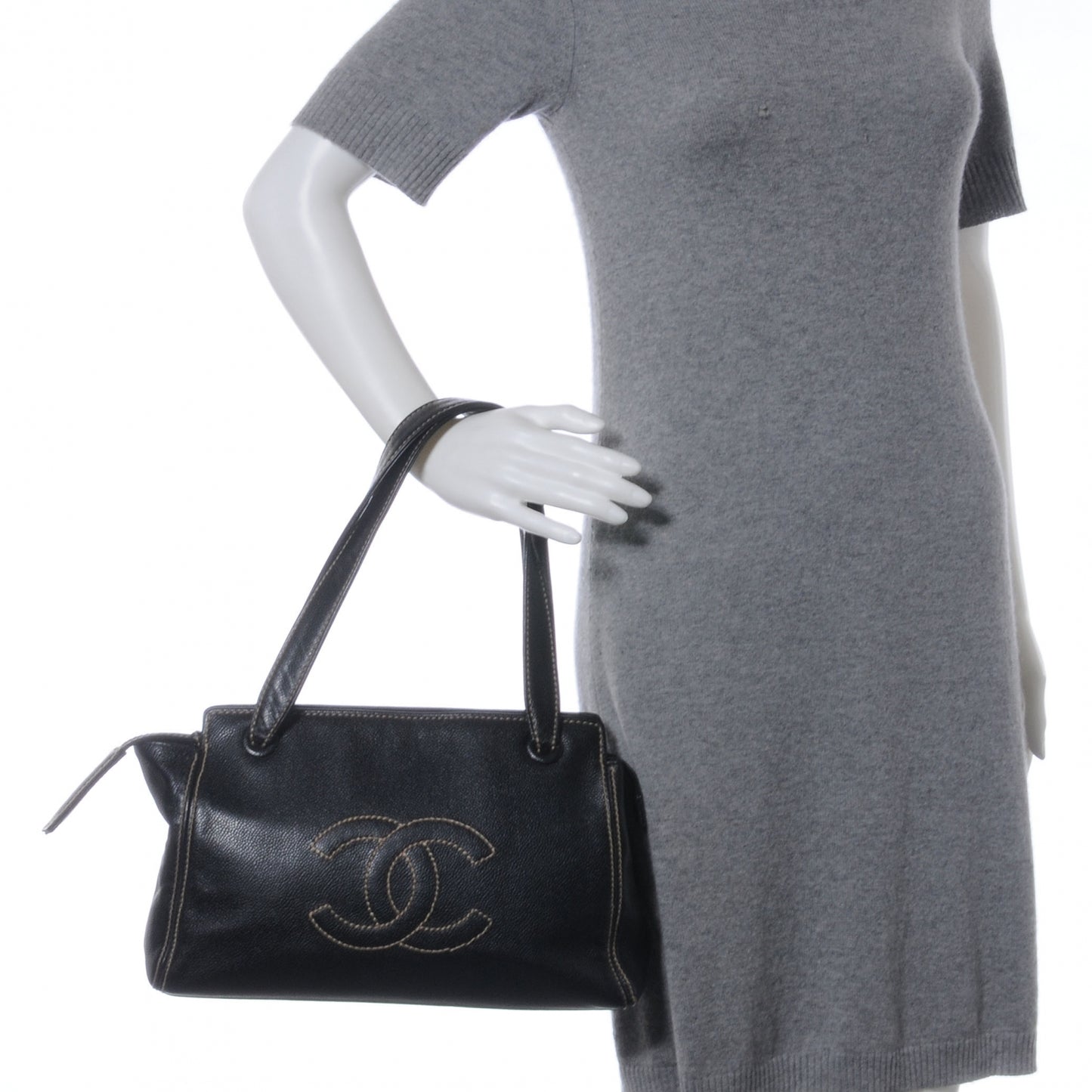 Caviar CC Shoulder Bag Black