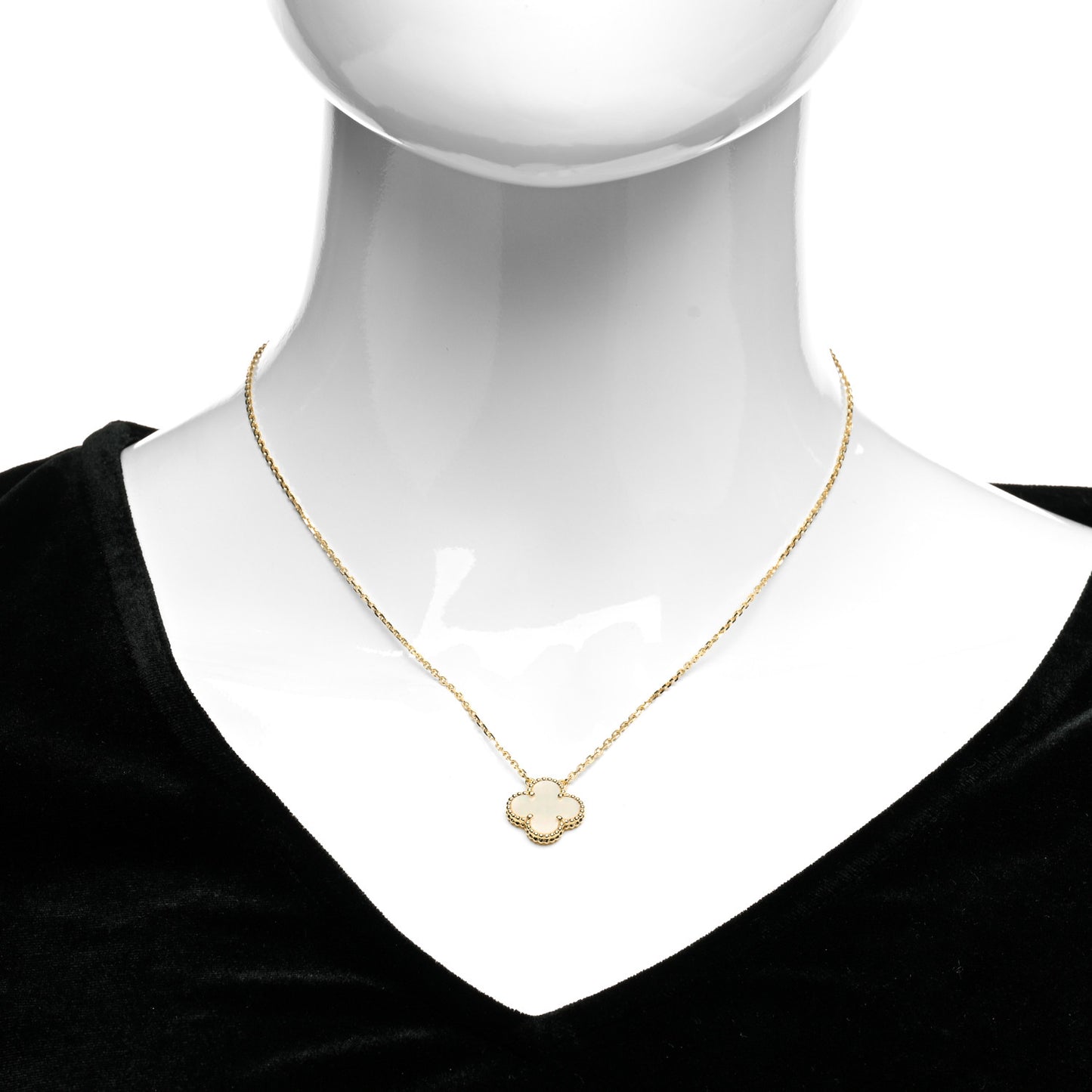 18K Yellow Gold Mother of Pearl Vintage Alhambra Pendant Necklace