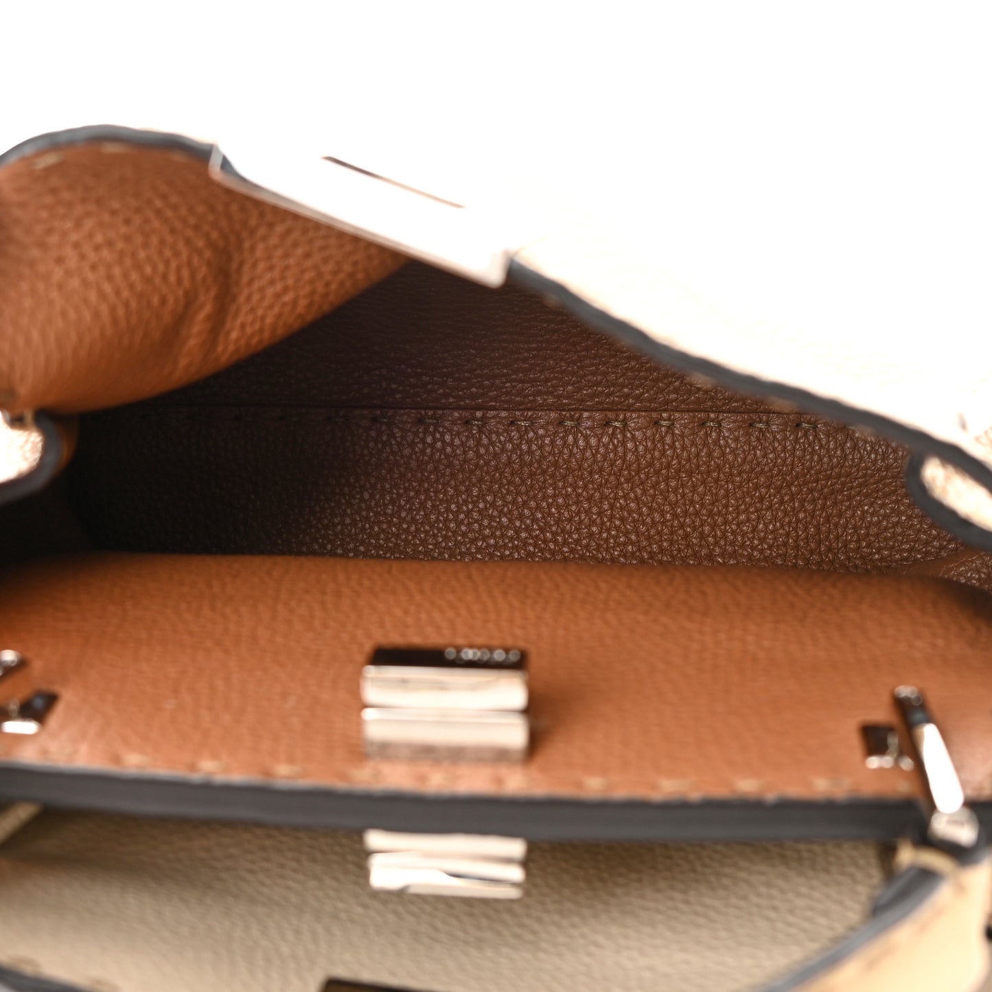 Cuoio Romano Selleria Medium Peekaboo Iconic Essentially Satchel Paglia Latte Mou