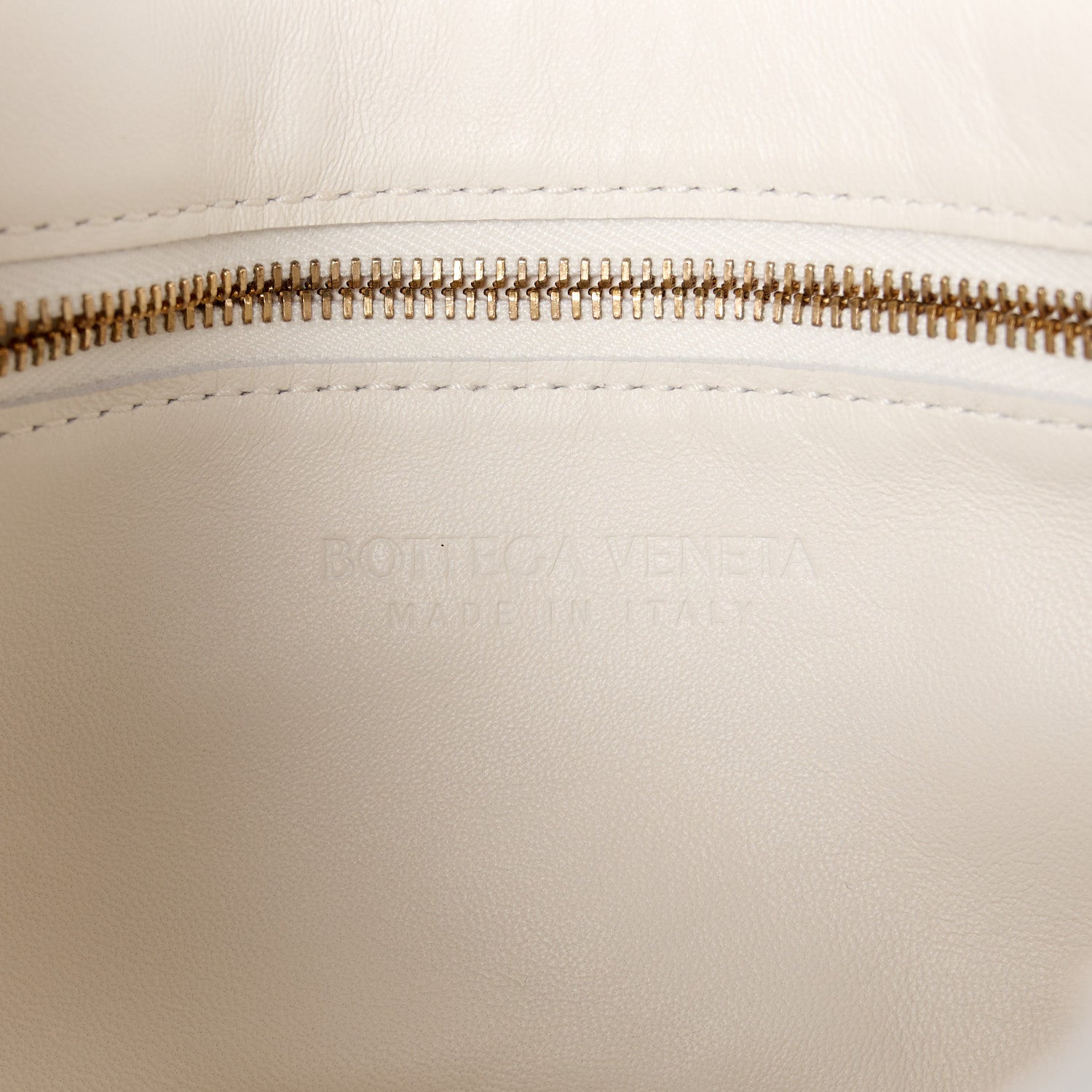 Bottega Veneta Lambskin Maxi Intrecciato Cassette Crossbody Bag White 6 of 12