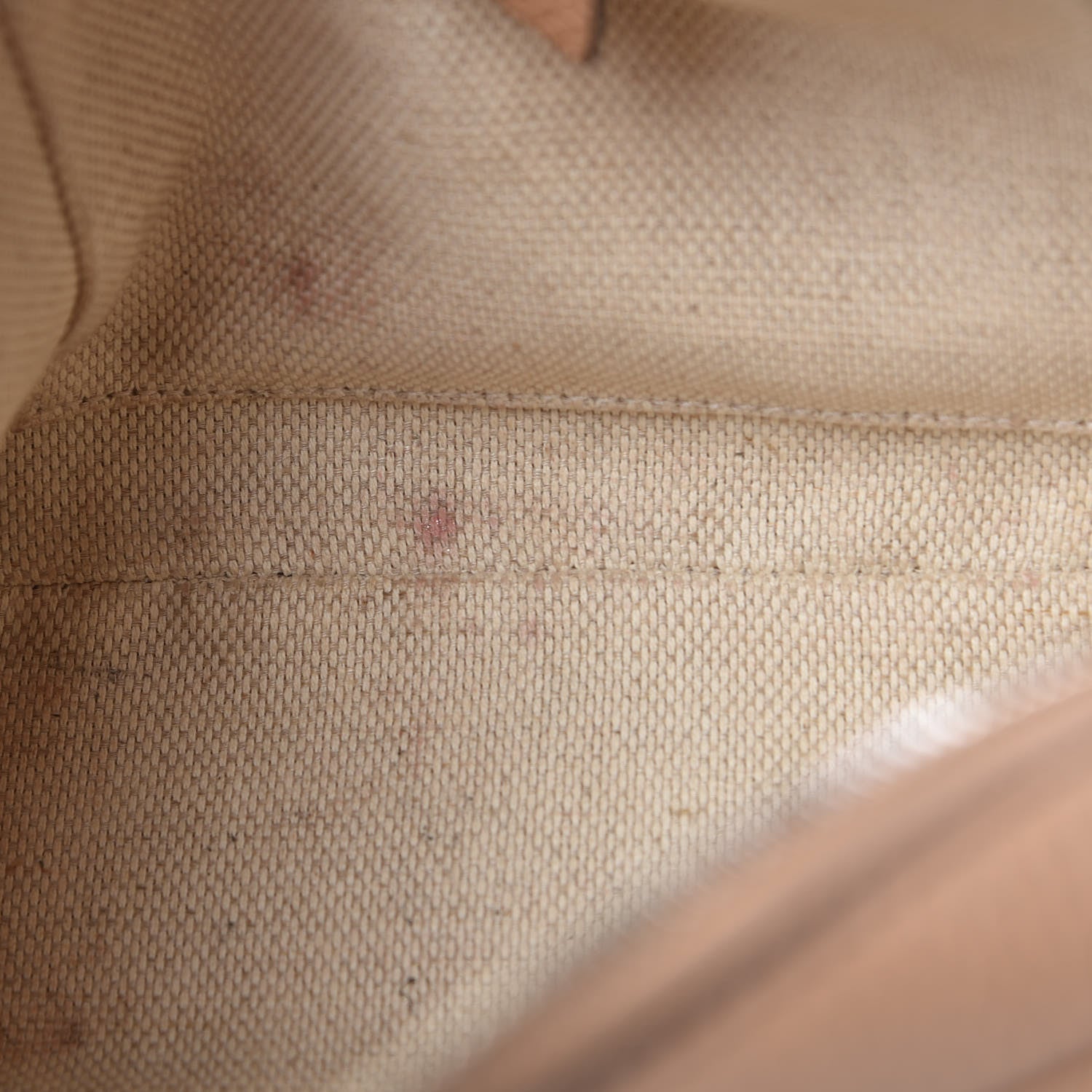 Gucci Pebbled Calfskin Small Soho Disco Bag Camelia 8 of 19