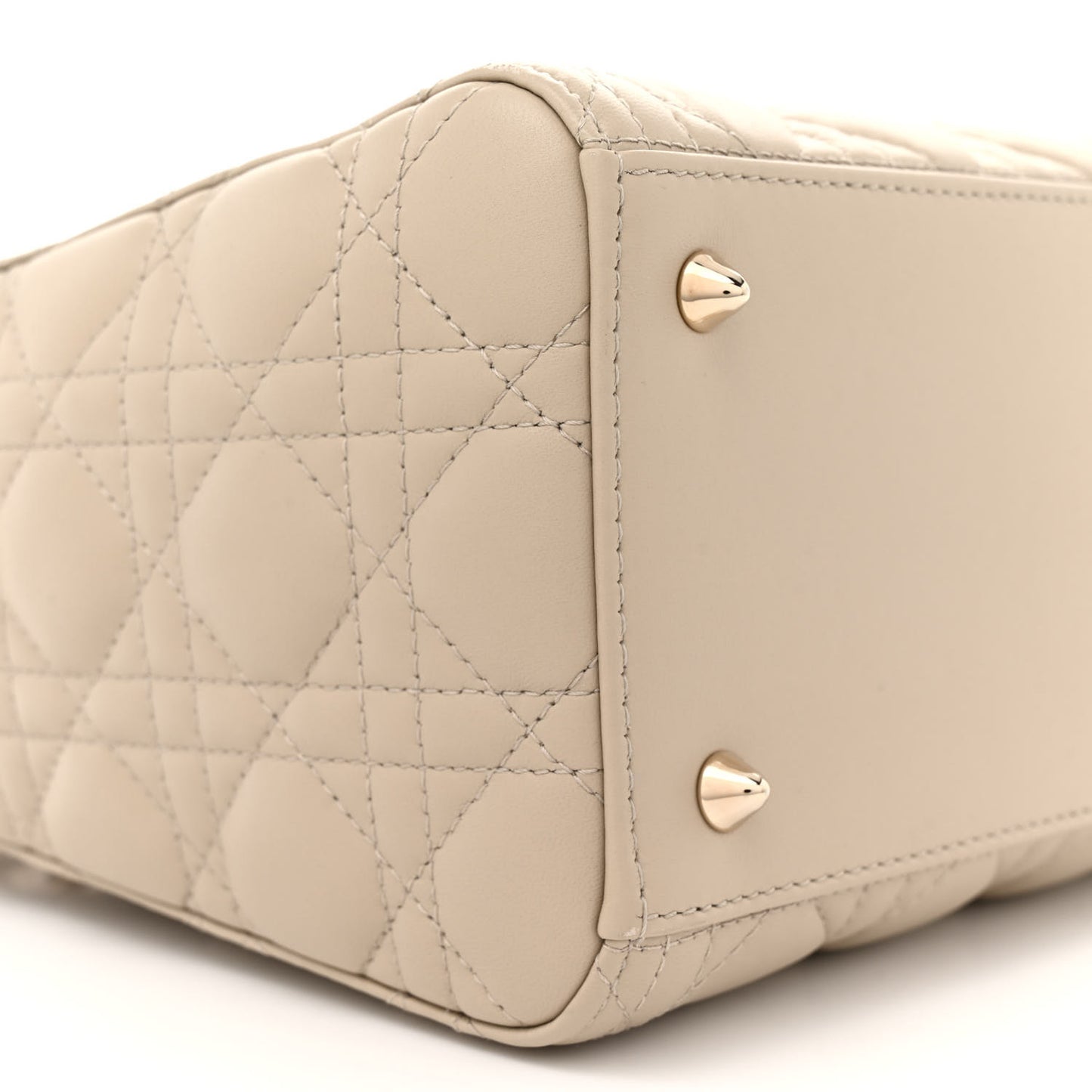 Lambskin Cannage Medium Lady Dior Beige