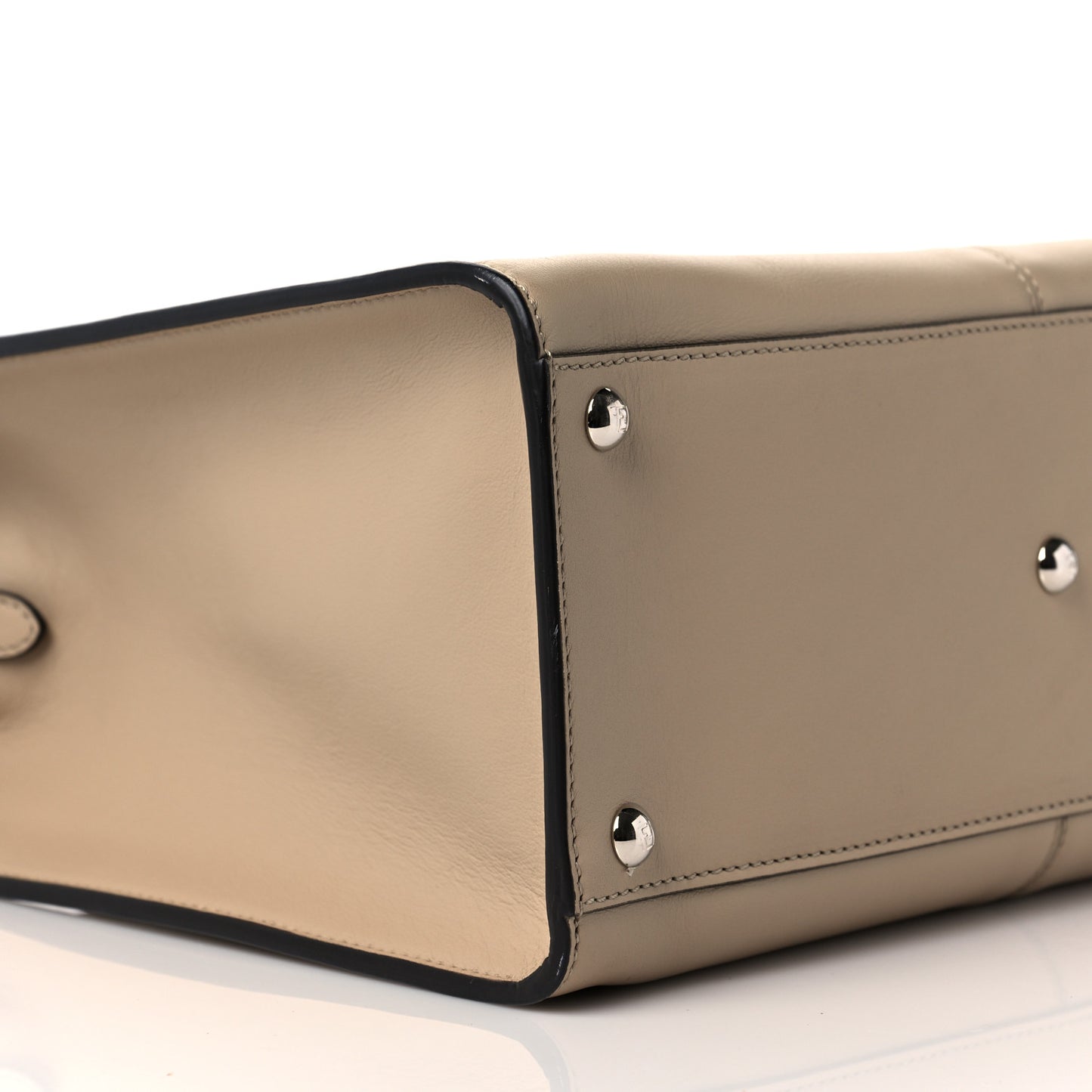 Vitello Seta Light Camoscio Medium Peekaboo X-Lite Amido Ciclamino