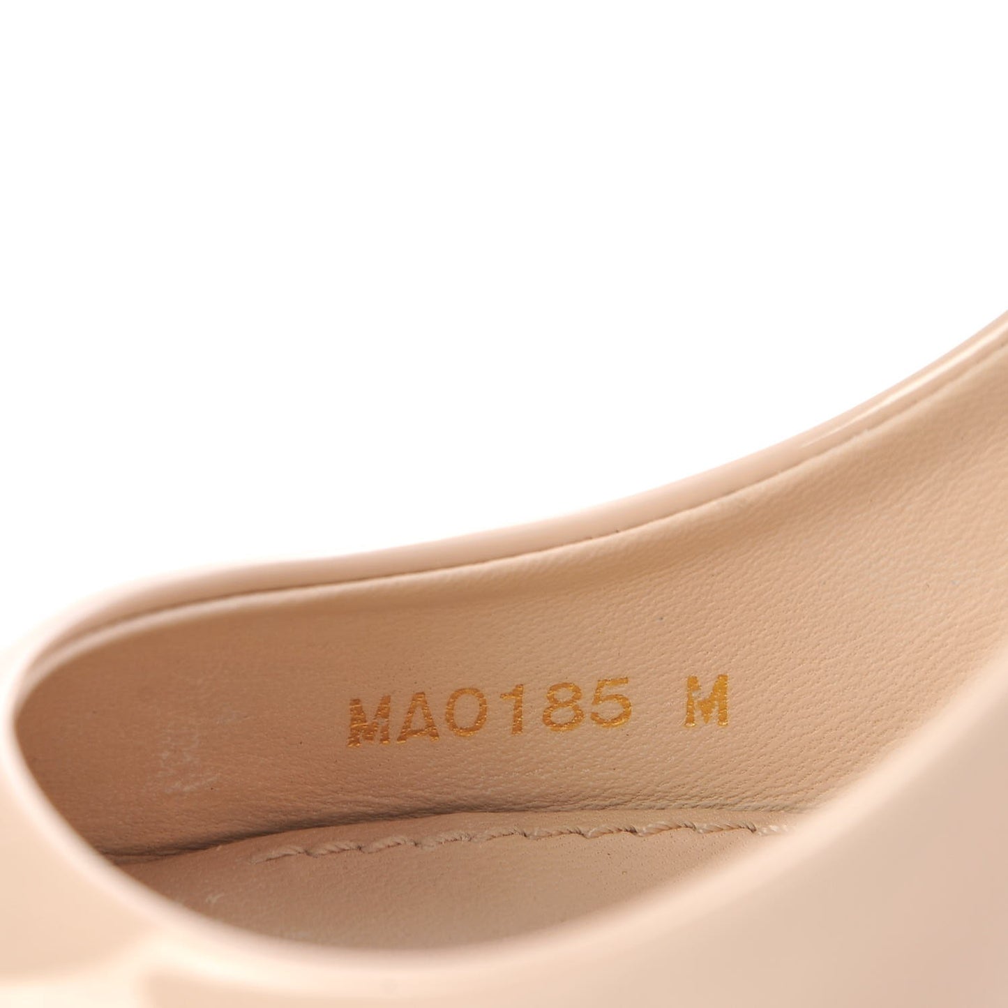 Patent Calfskin Eyeline Pumps 38 Nude