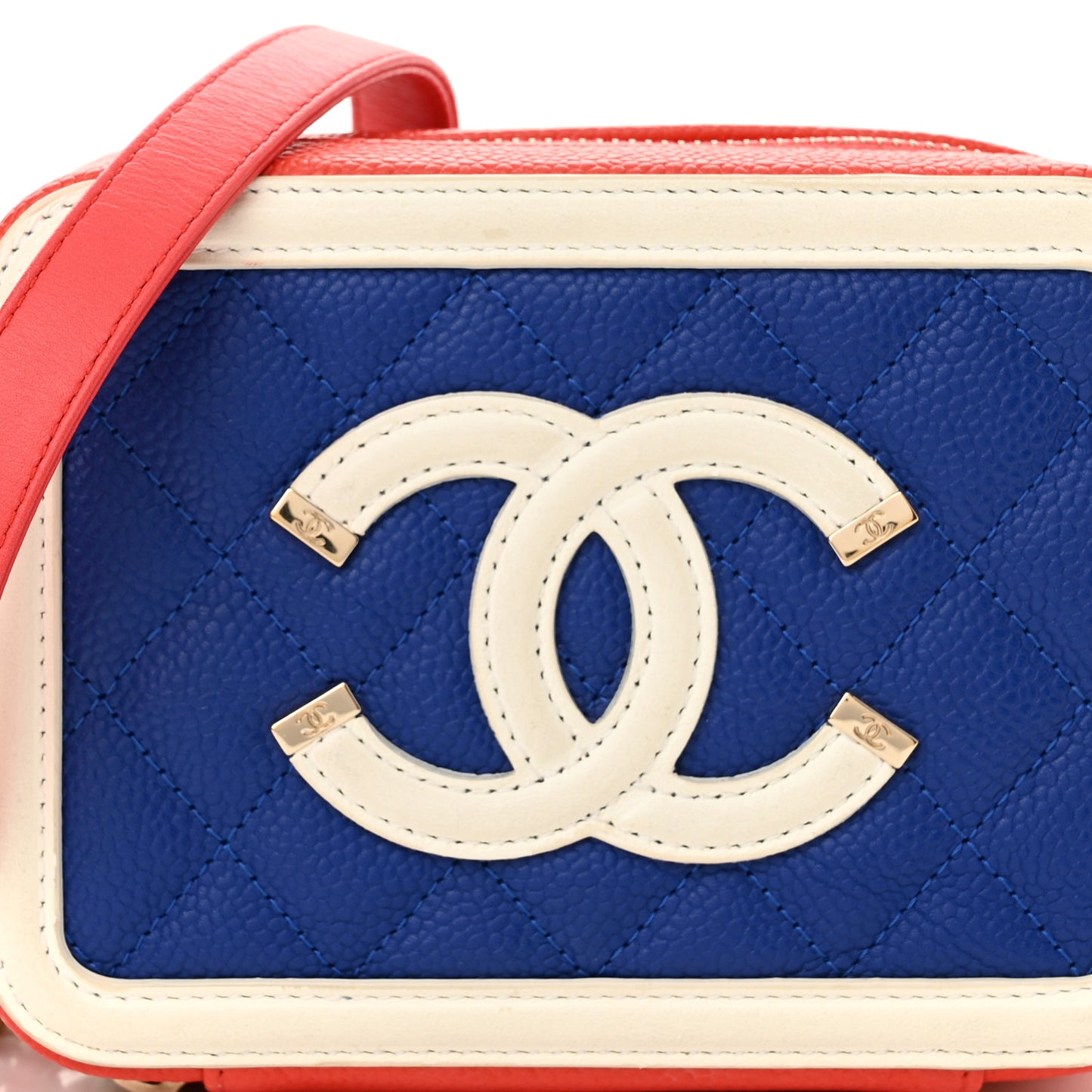 Caviar Quilted Filigree Vanity Clutch With Chain Blue White Red