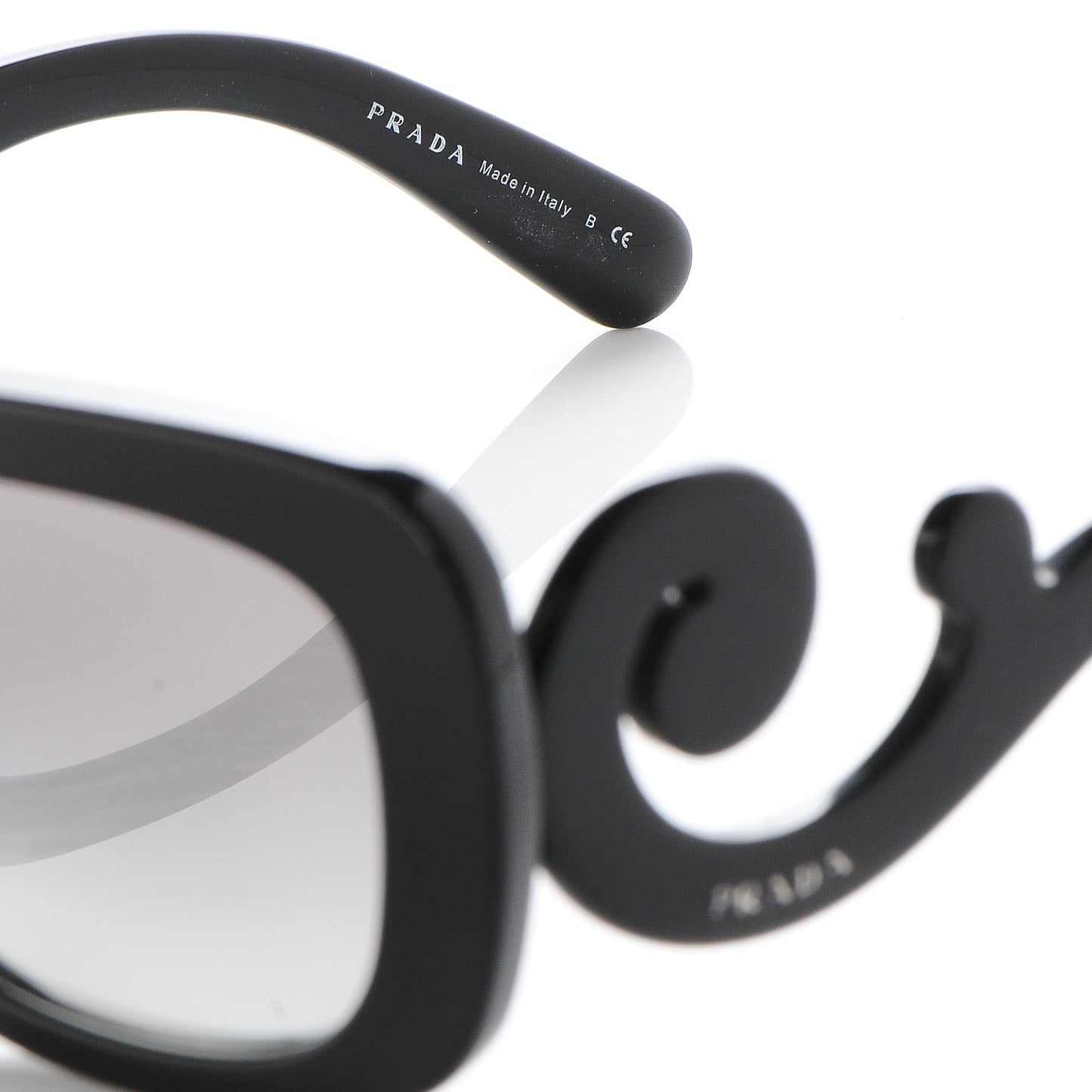 Acetate Baroque Sunglasses SPR 27O Black