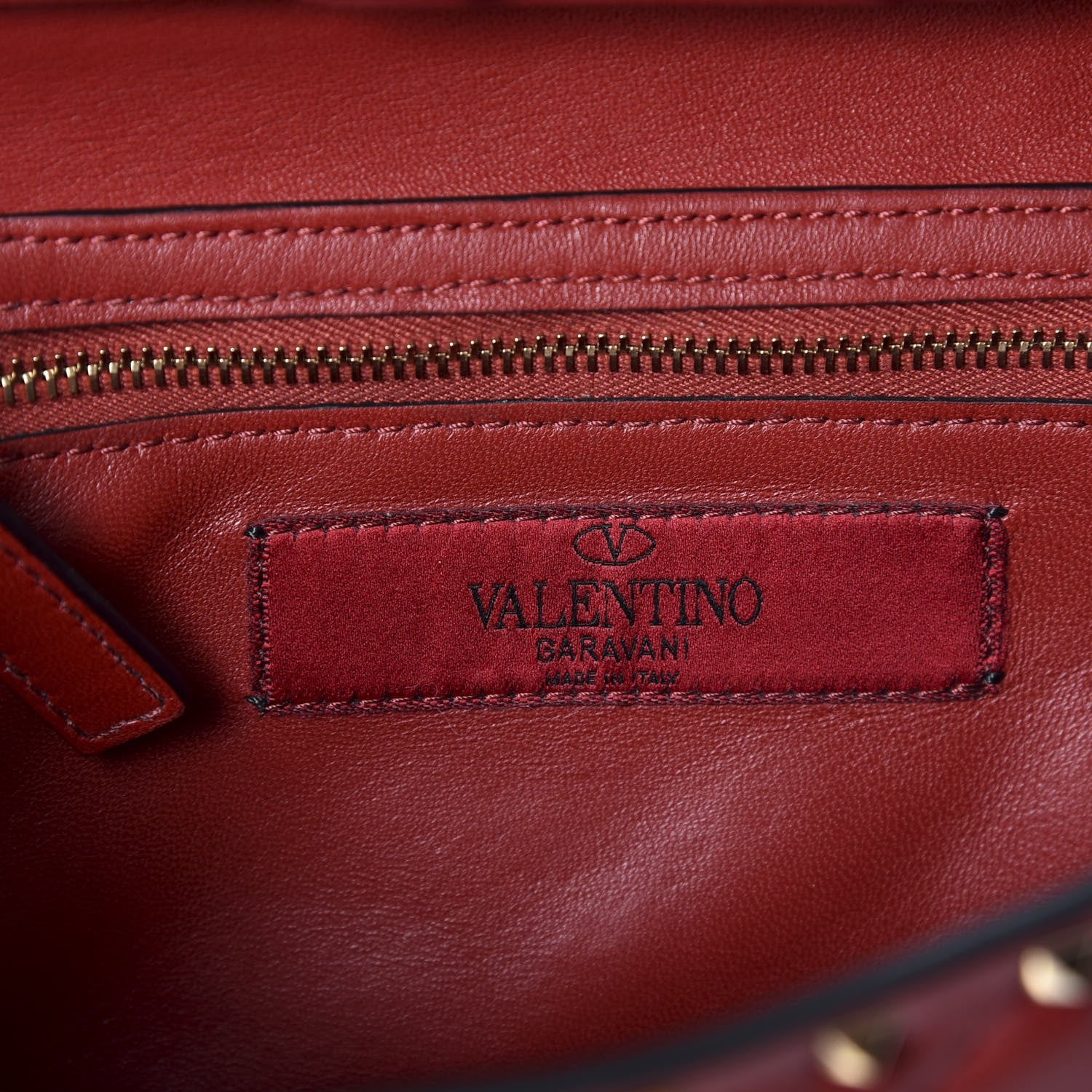 Valentino Garavani Nappa Rockstud Spike Wallet on Chain Rubino 7 of 8
