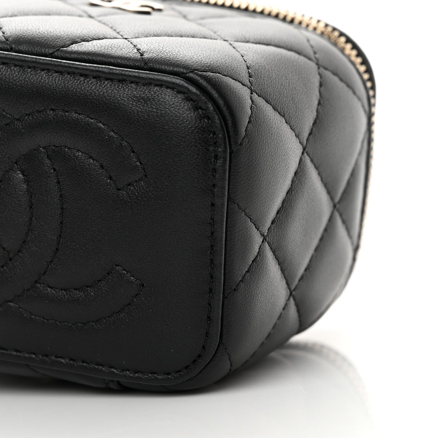 Lambskin Quilted Mini Vanity Case With Chain Black