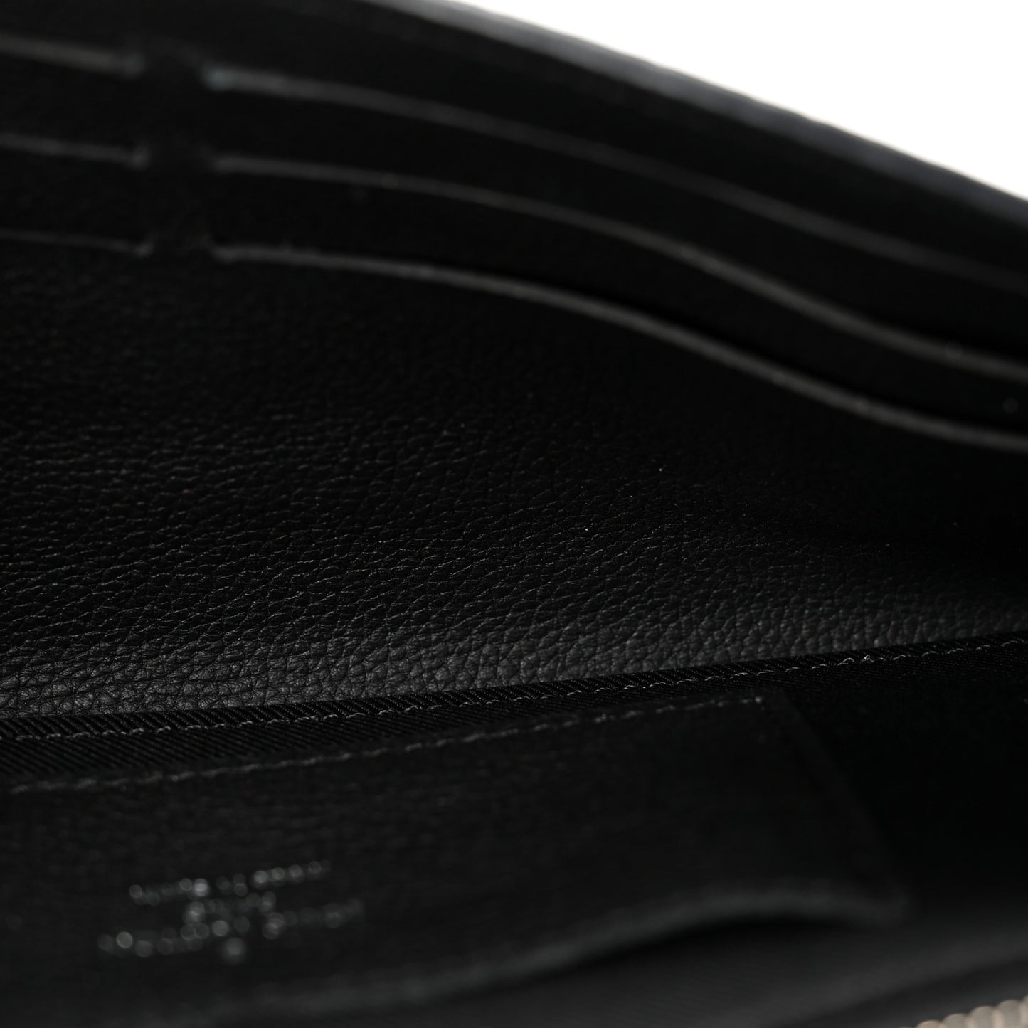 Calfskin Lockme II Wallet Black