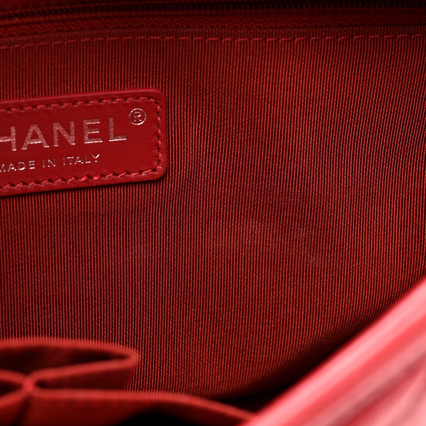 Aged Calfskin Quilted Small Gabrielle Logo Hobo Red