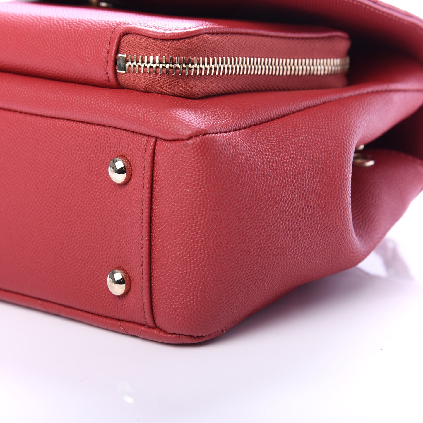 Caviar Quilted Medium Business Affinity Flap Red