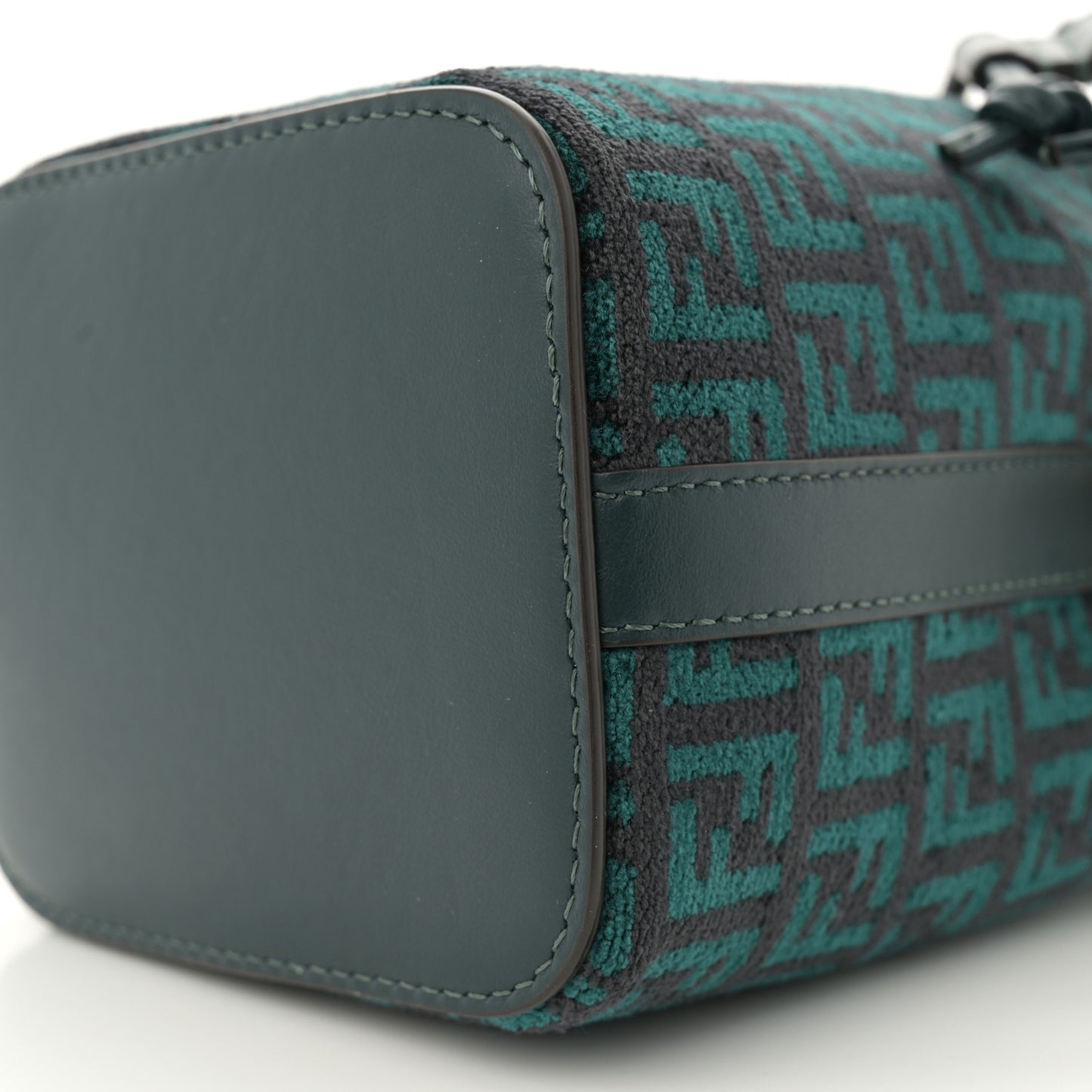 Chenille Vitello F is Fendi Micro FF Mini Mon Tresor Bucket Bag Verde Inglese