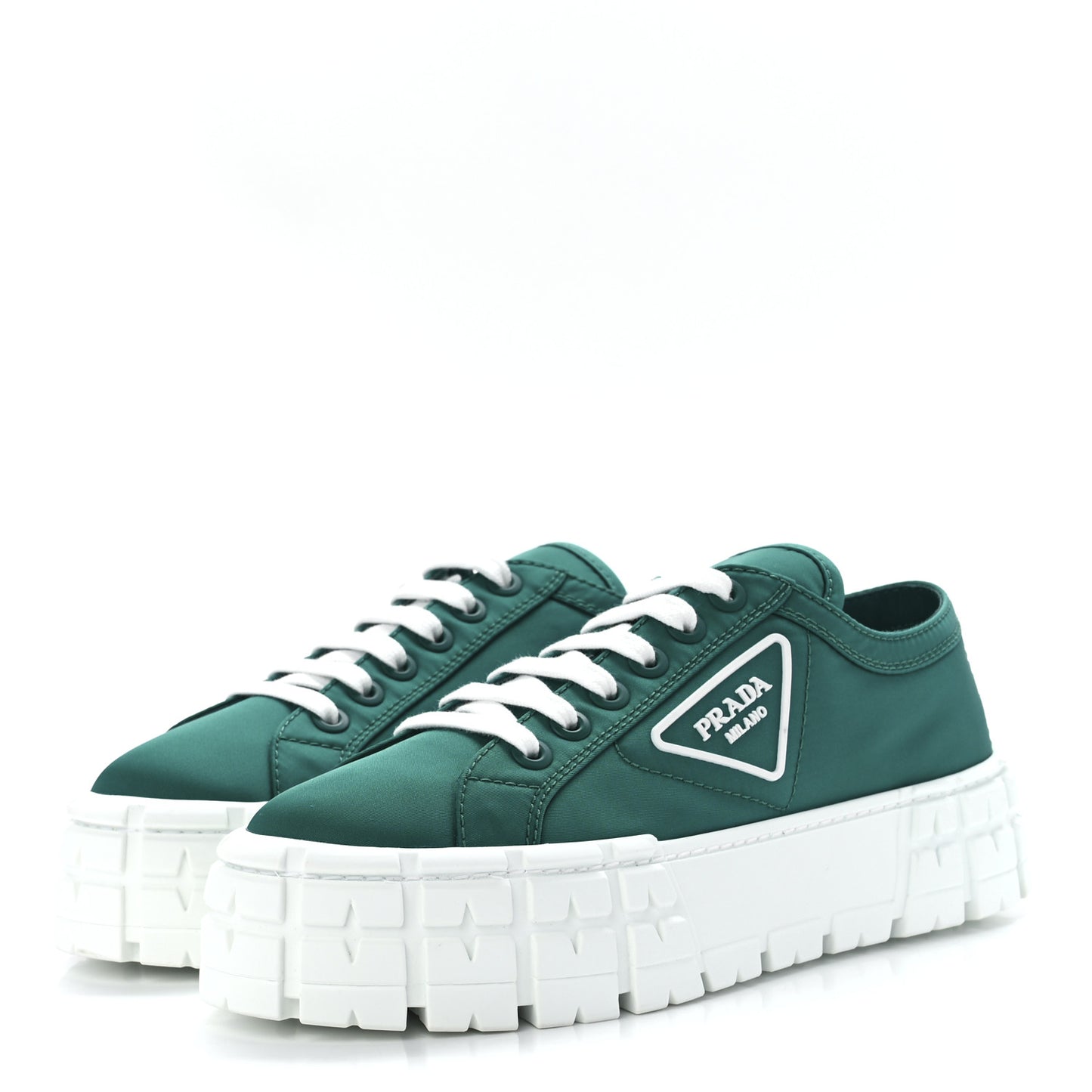 Re-Nylon Gabardine Triangle Logo Double Wheel 50mm Sneakers 41 Assenzio