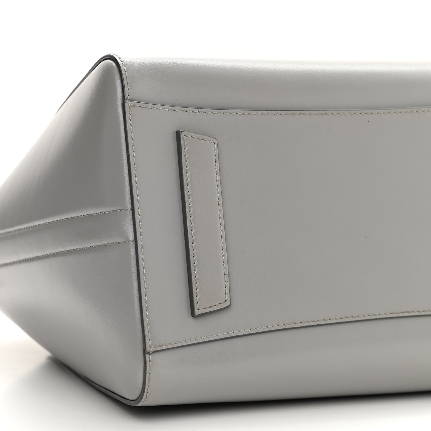 Shiny Lord Calfskin Medium Antigona Pearl Grey