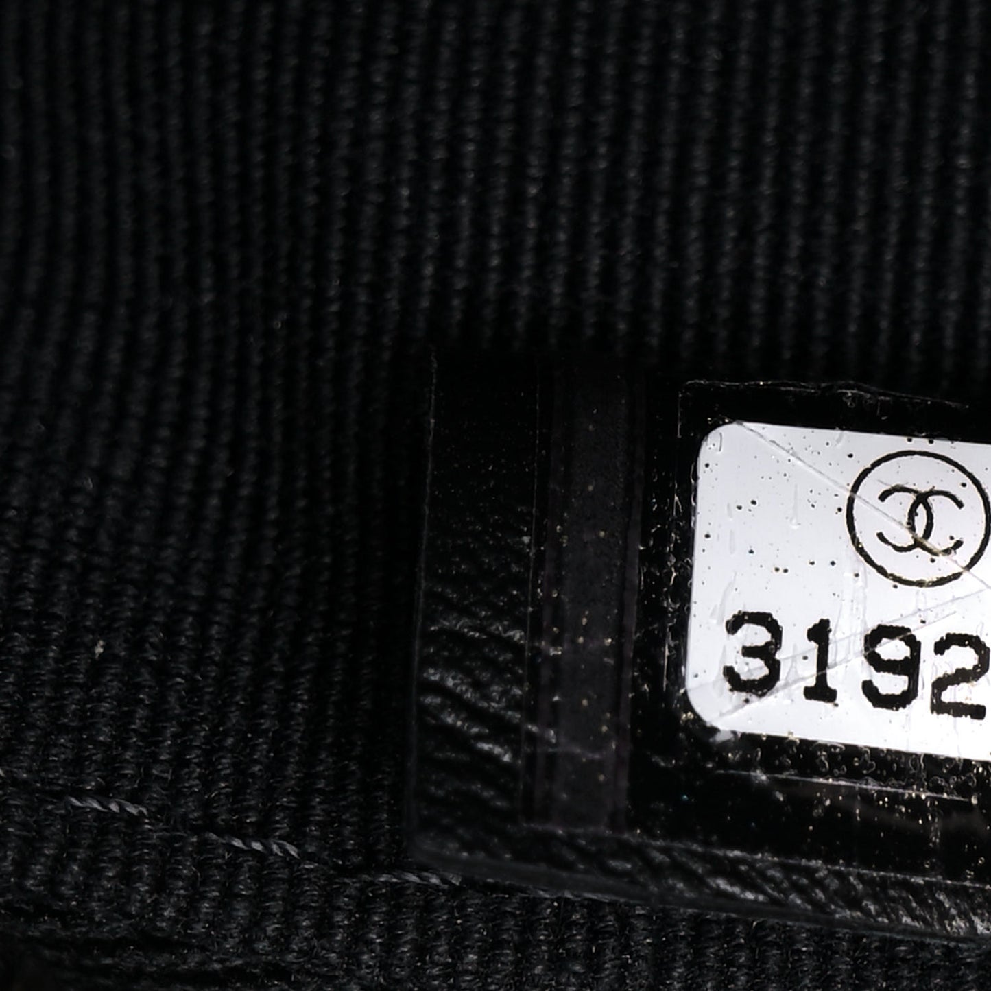 Nylon Grosgrain Lifestyle Pouch With Sleep Mask Black