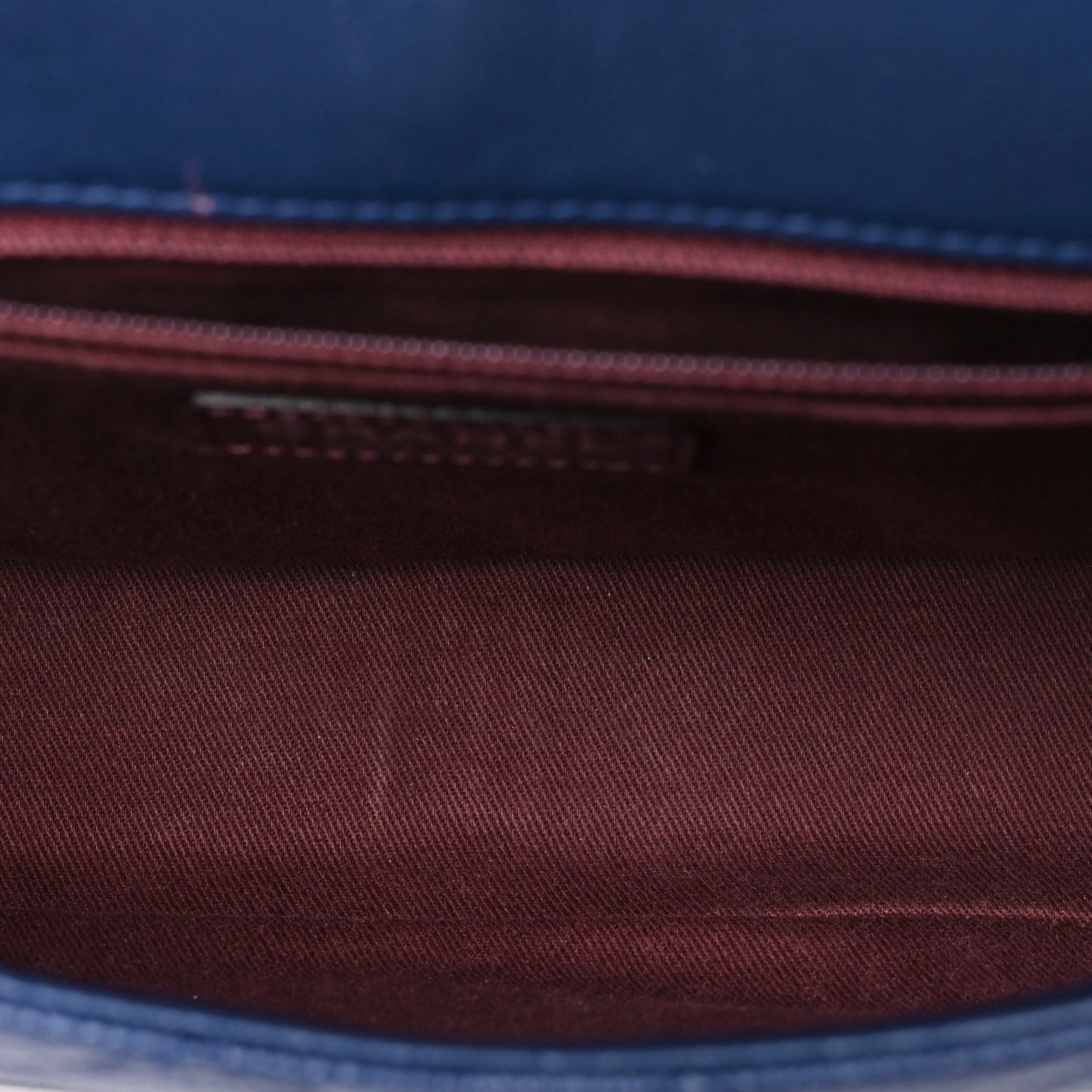 Caviar Iridescent Calfskin Quilted Medium Daily Carry Messenger Navy