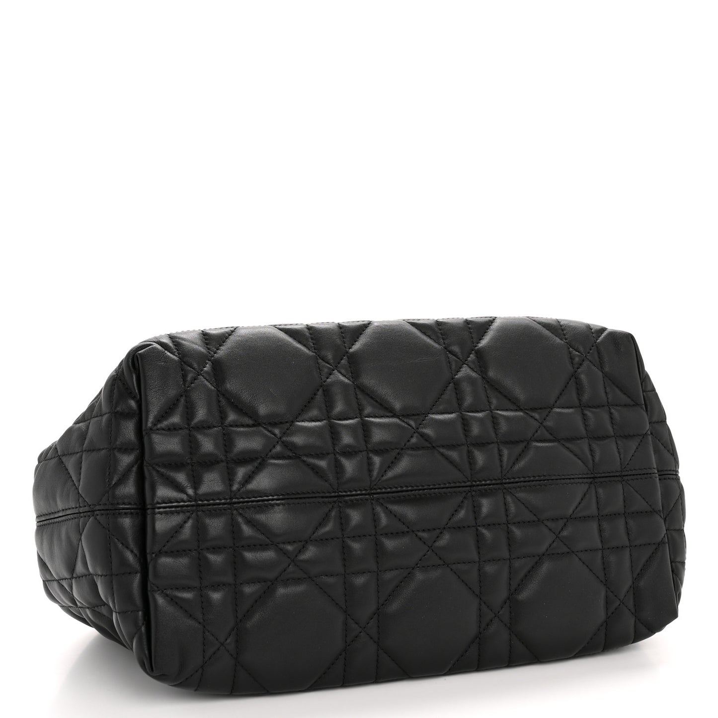 Calfskin Macrocannage Medium Toujours Black