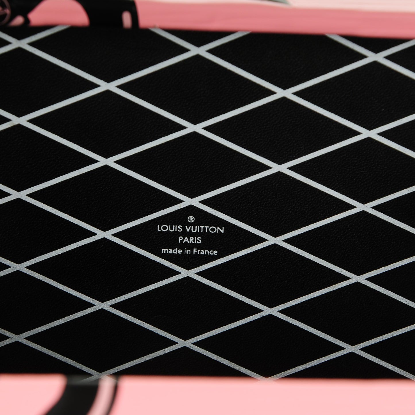 Epi Chain Flower Petite Malle Pink