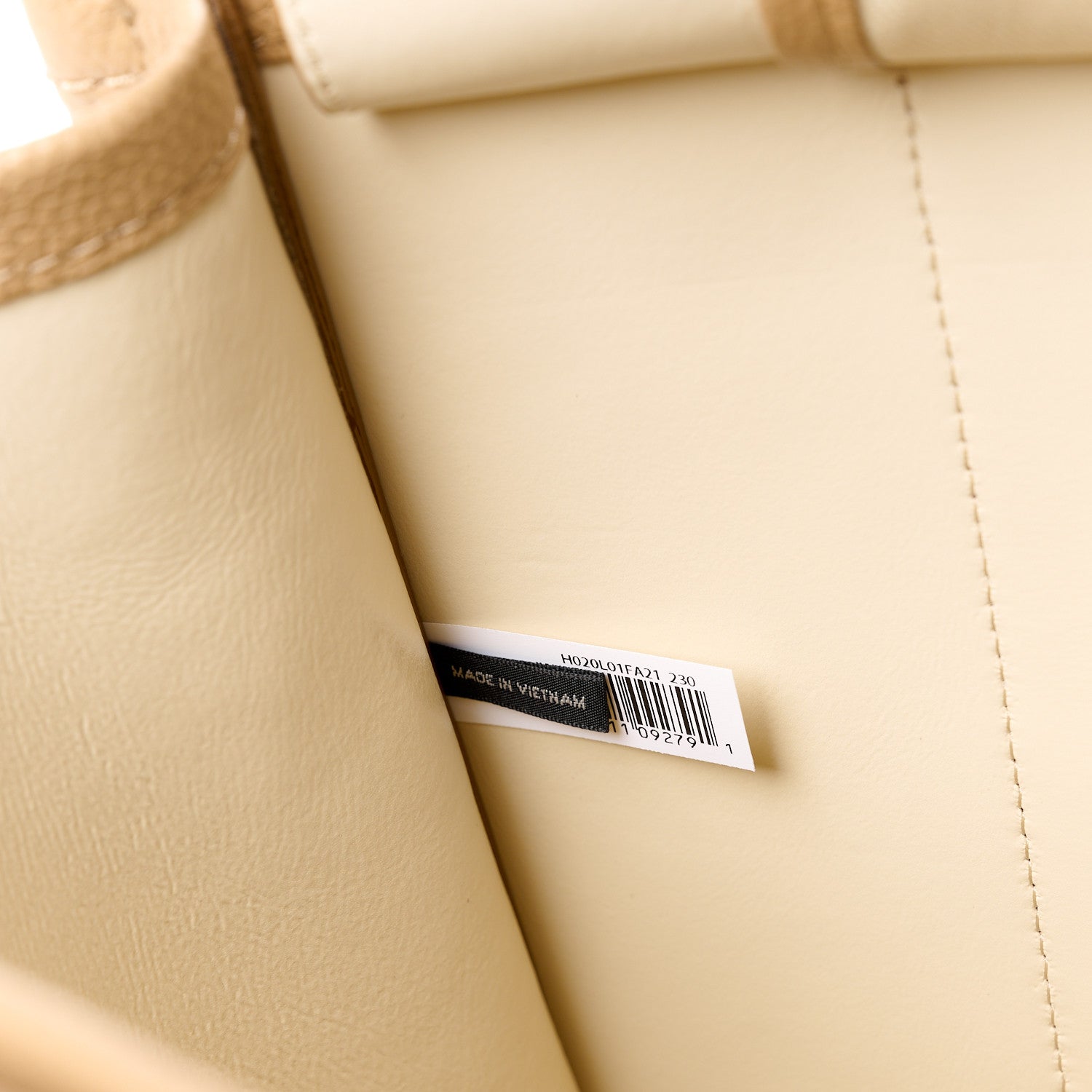 Marc Jacobs Grained Calfskin Large The Tote Bag Camel 6 of 14