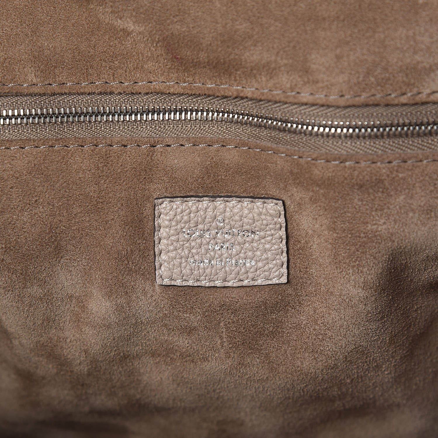 Louis Vuitton Veau Cachemire Soft Lockit PM Galet 7 of 10