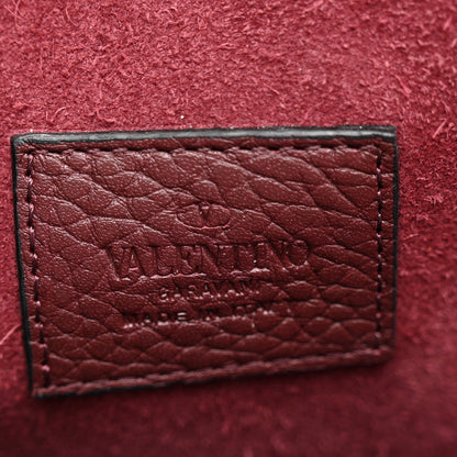 Valentino Garavani Pebbled Calfskin Rockstud Envelope Wallet on Chain Vinaccia 9 of 12