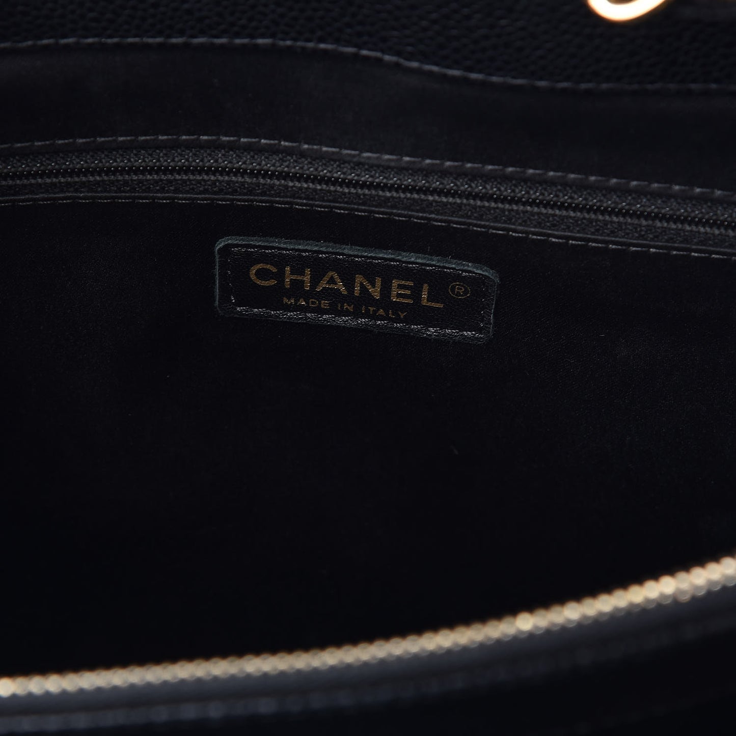 Caviar Quilted XL Grand Shopping Tote GST Black