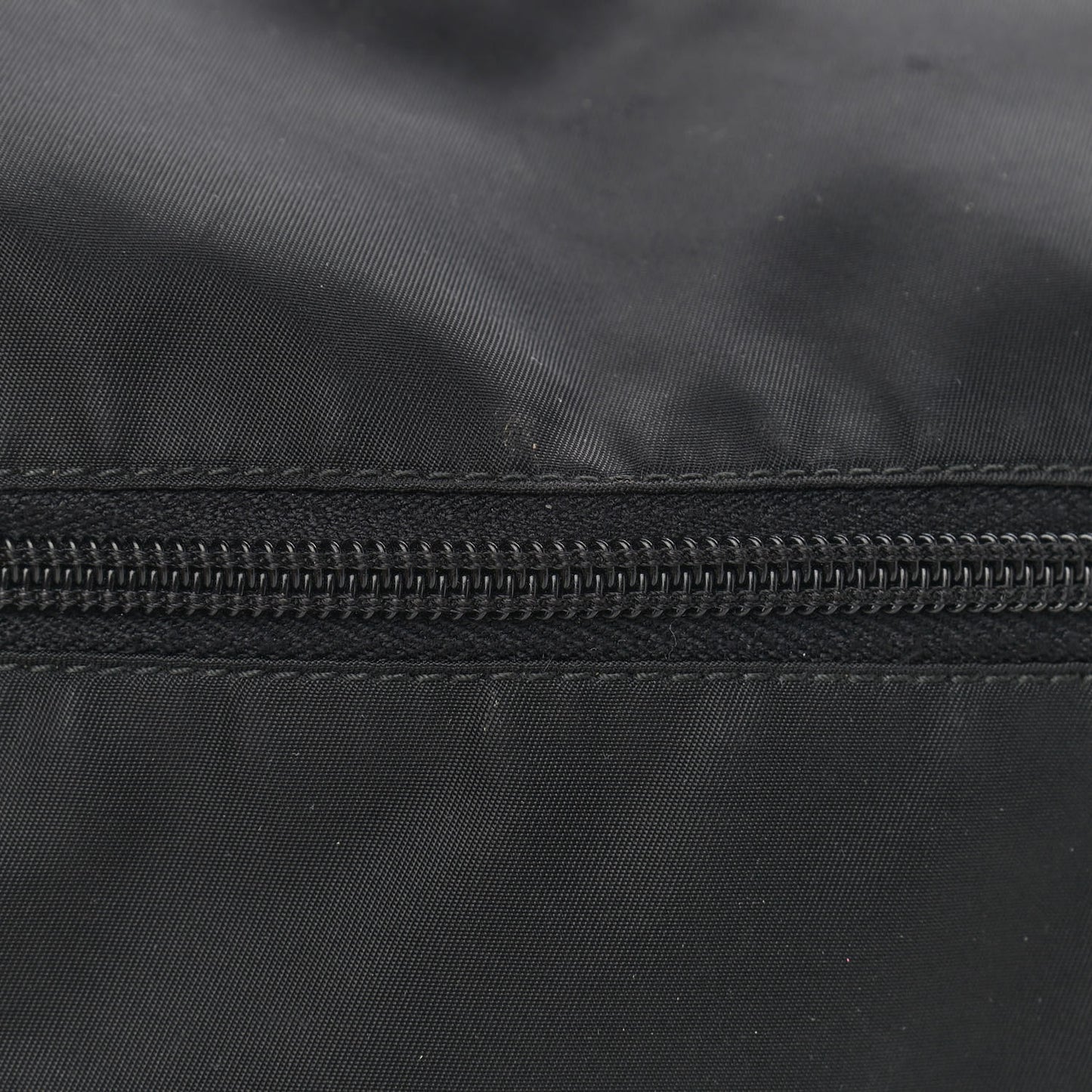 Nylon Vela Messenger Bag Black