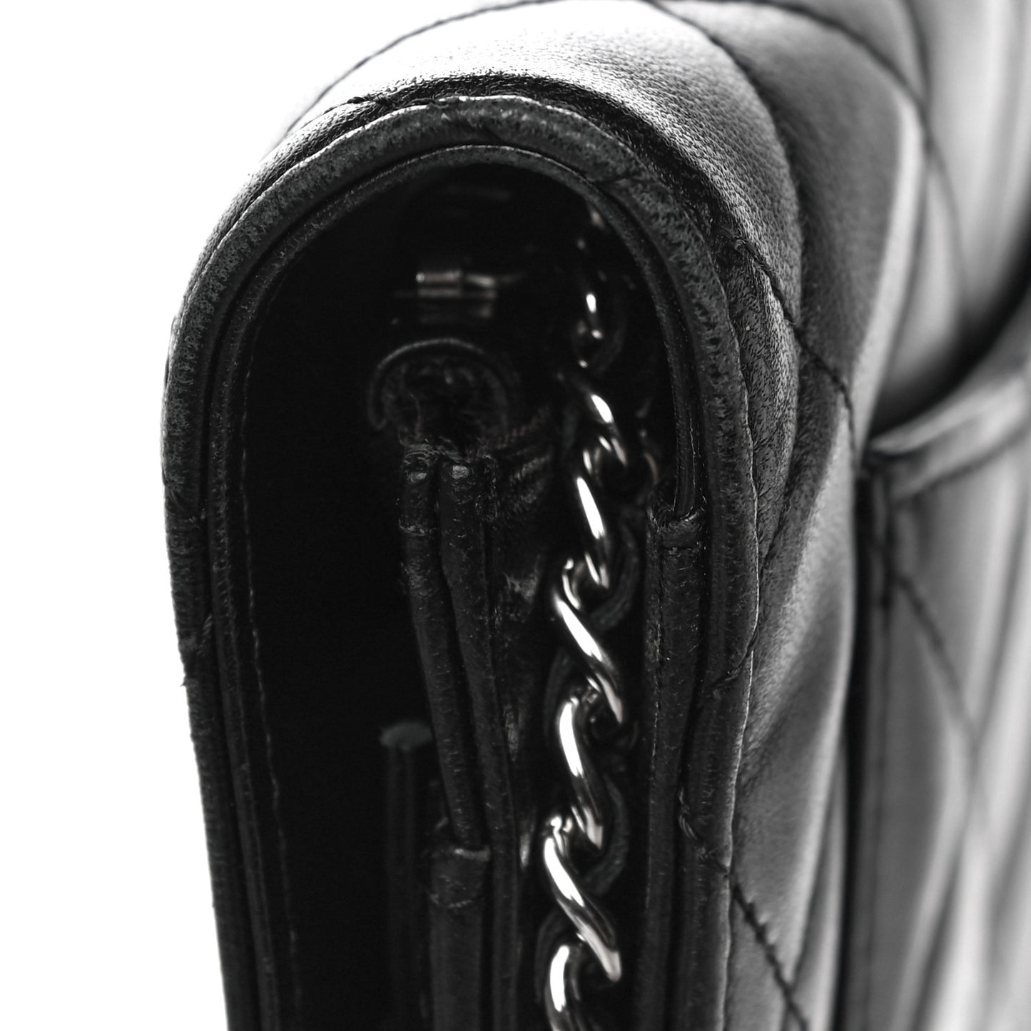 Lambskin Quilted Wallet On Chain WOC Black