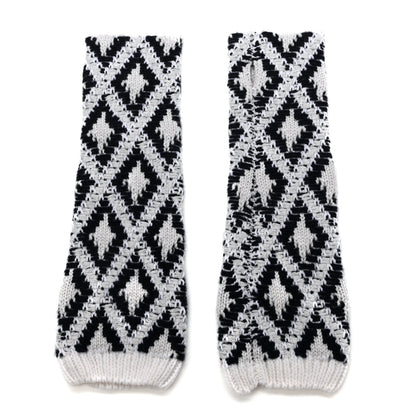 Chanel Cashmere Blend CC Beanie Hat With Gloves Set White Navy Blue 5 of 5