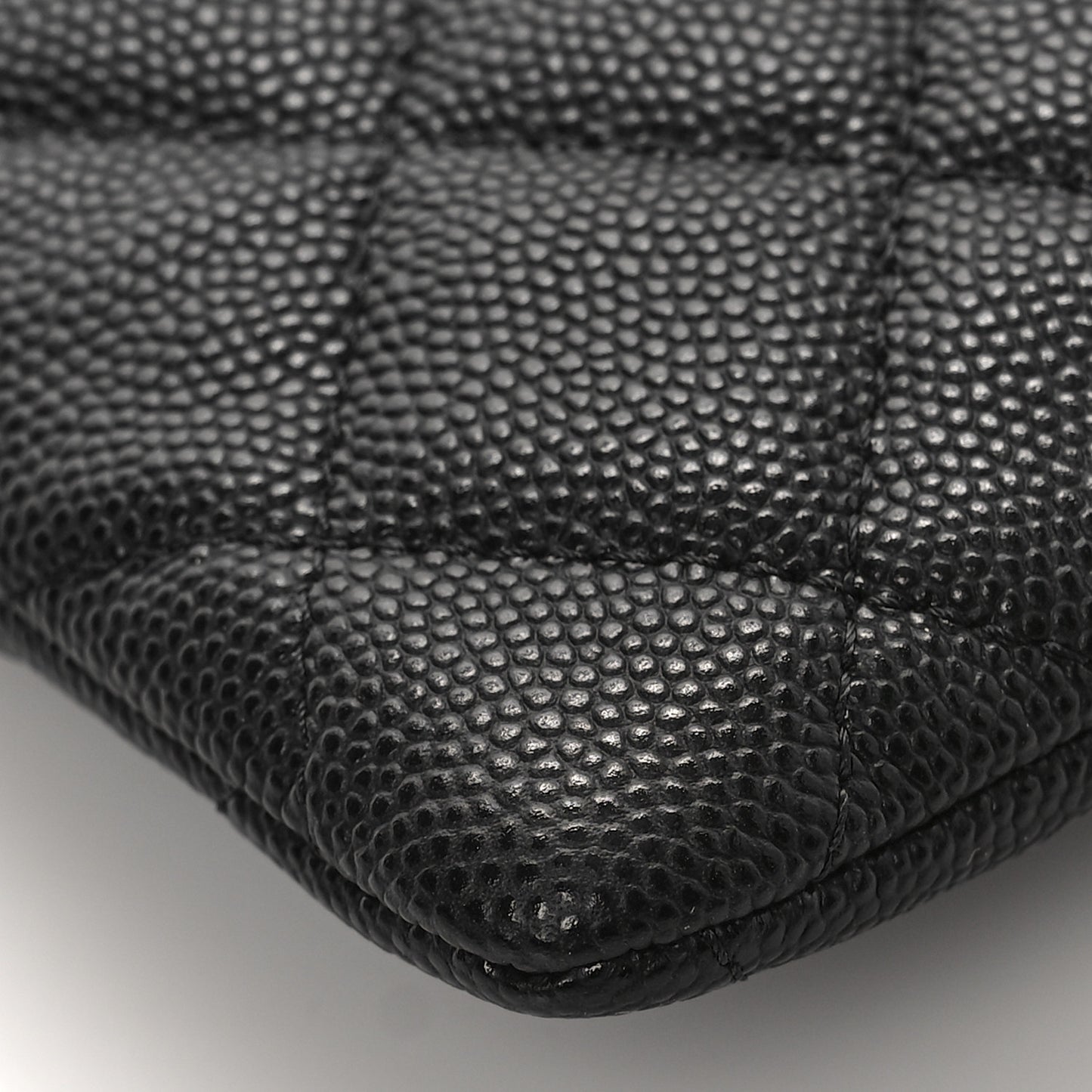 Caviar Metal Quilted Striated Zip Card Holder Wallet Black
