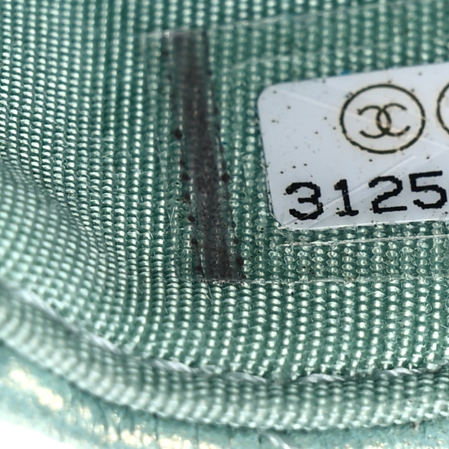 Chanel Iridescent Caviar Quilted Pearl On Top Coin Purse With Chain Light Green 8 of 11