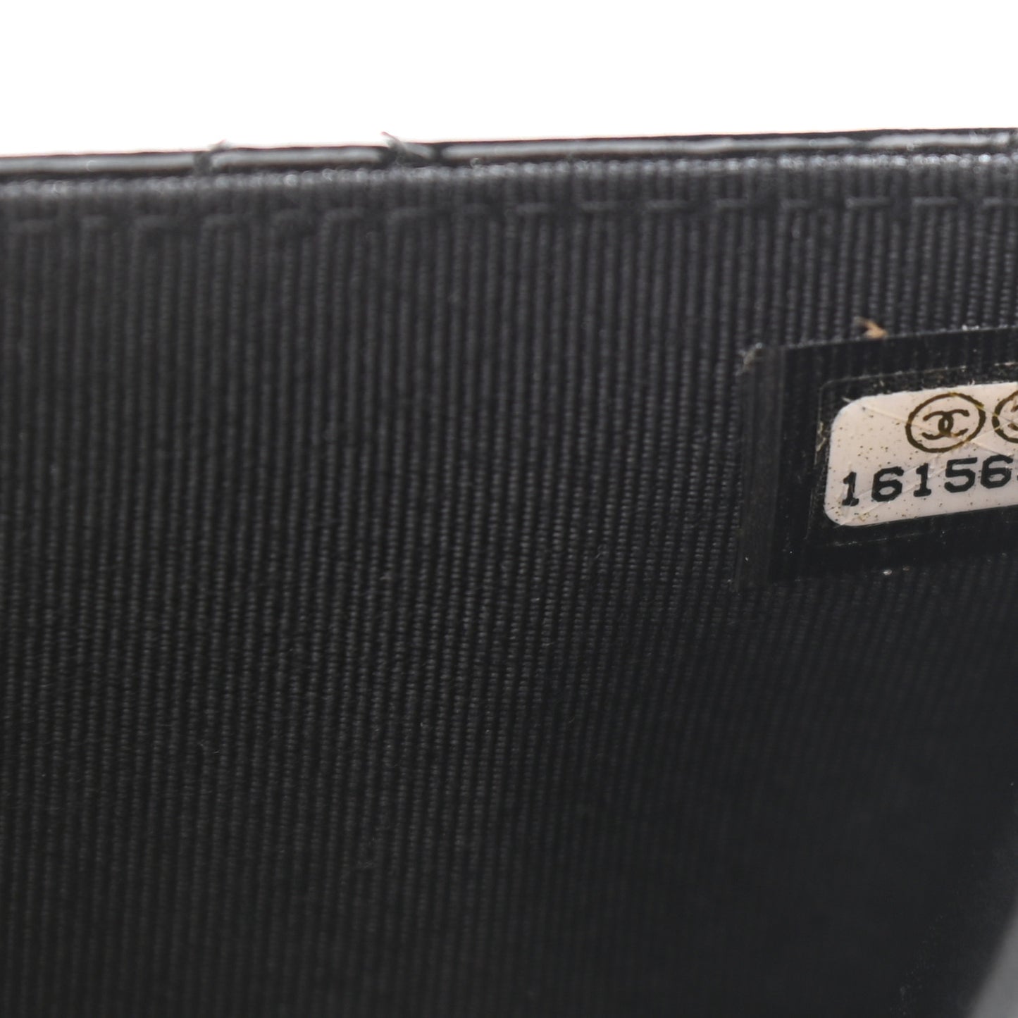 Patent Quilted Wallet On Chain WOC Black