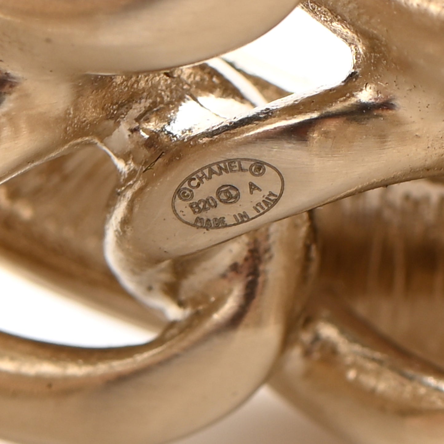 Crystal Pearl Chain CC Cuff Gold