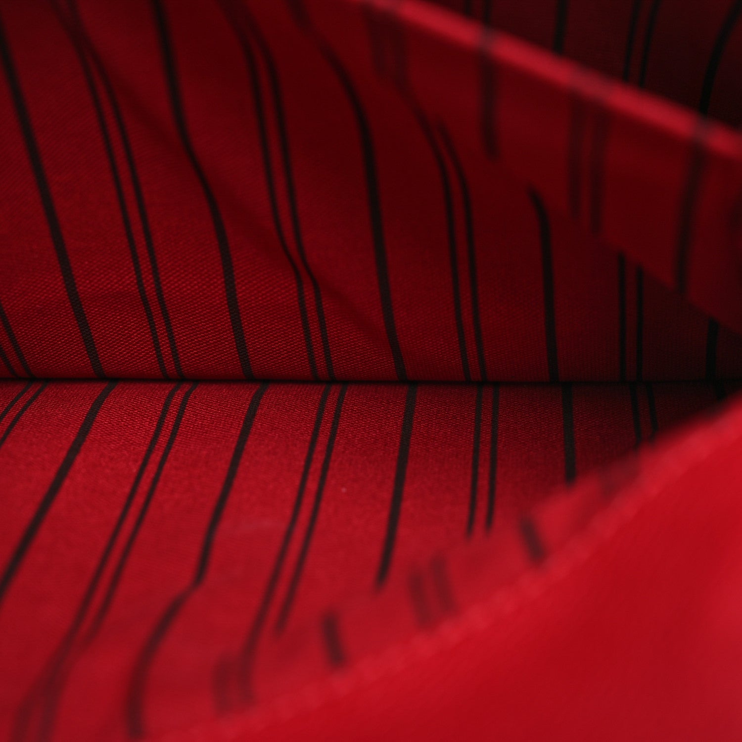 Louis Vuitton Empreinte Pochette Metis Cherry 7 of 15