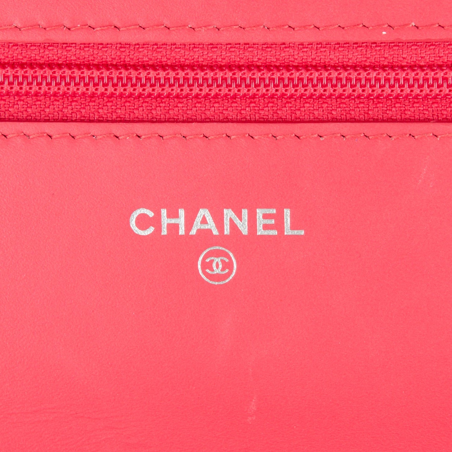 Patent Quilted Wallet On Chain WOC Pink