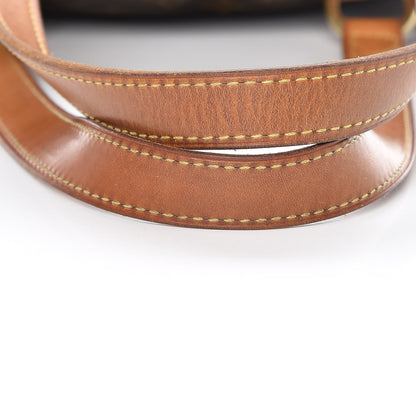 Louis Vuitton Monogram Batignolles Vertical 16 of 16