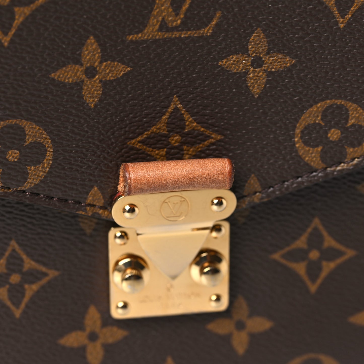 Monogram Pochette Metis