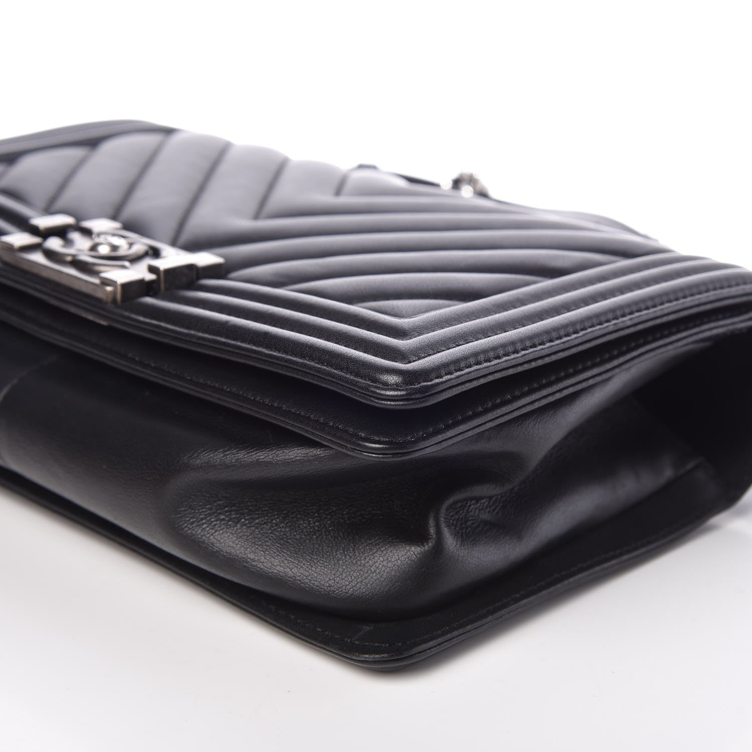 Chanel Calfskin Chevron Quilted Medium Boy Flap Black 12 of 15