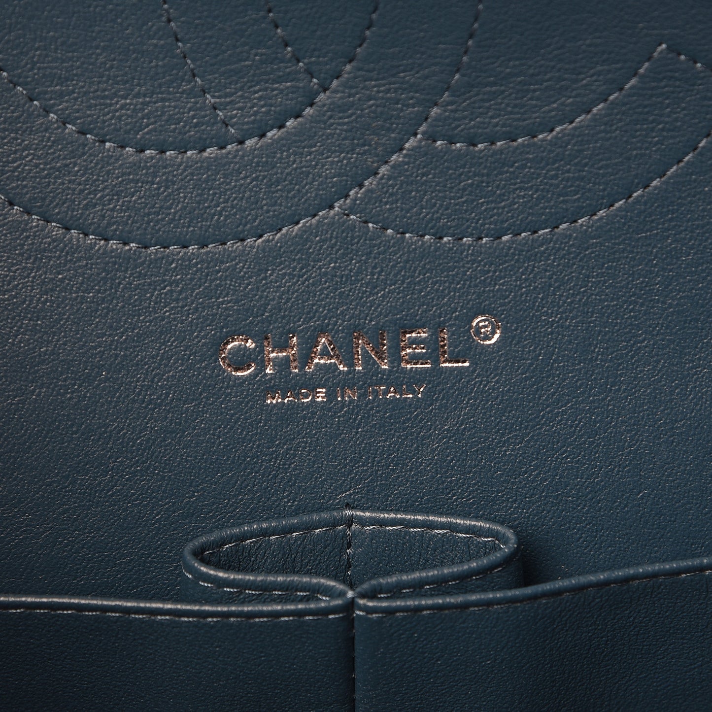 Pearly Caviar Jumbo Double Flap Blue