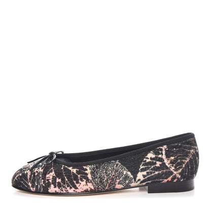 Chanel Printed Tweed Ballerina Flats 37 Black Ecru Red Green 1 of 9