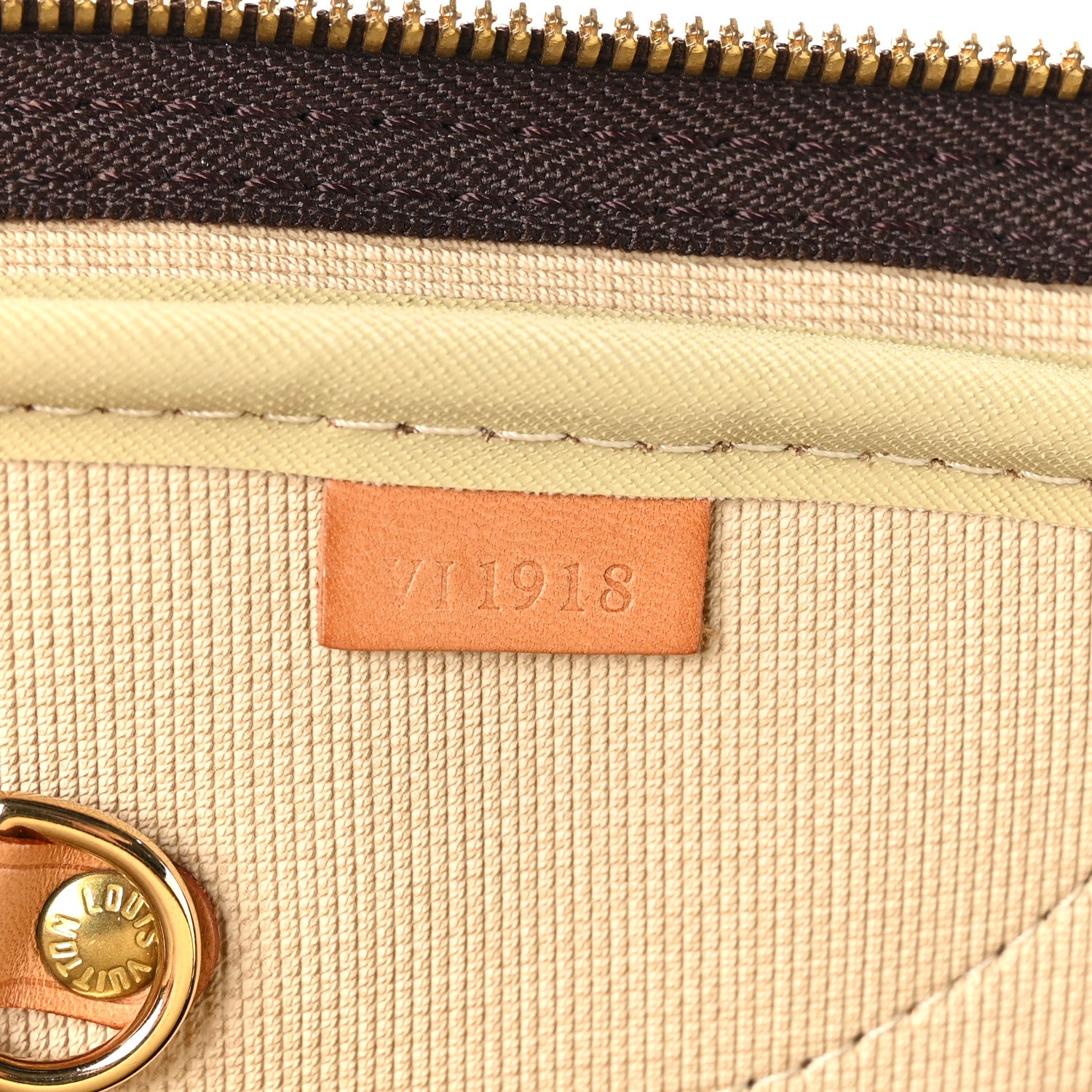 Louis Vuitton Monogram Alize 24 Heures Luggage 6 of 11