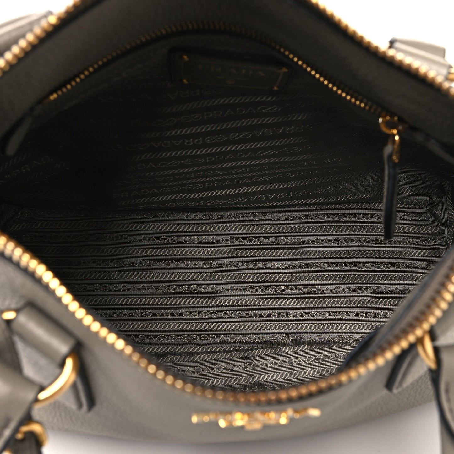 Vitello Phenix Shoulder Bag Argilla